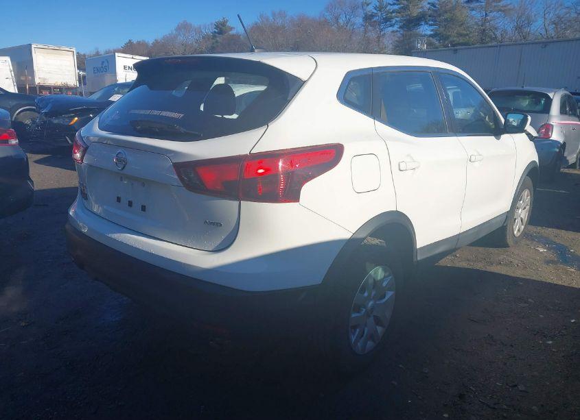 Photo 4 of 2018 Nissan Rogue SPORT S (VIN JN1BJ1CR3JW251151)