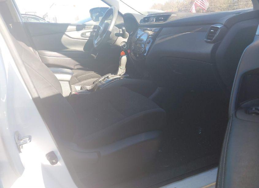 Photo 5 of 2018 Nissan Rogue SPORT S (VIN JN1BJ1CR3JW251151)