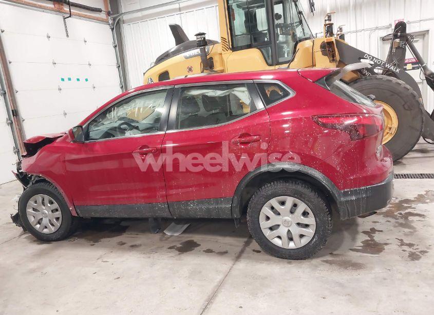 Photo 14 of 2018 Nissan Rogue SPORT S (VIN JN1BJ1CR3JW258990)