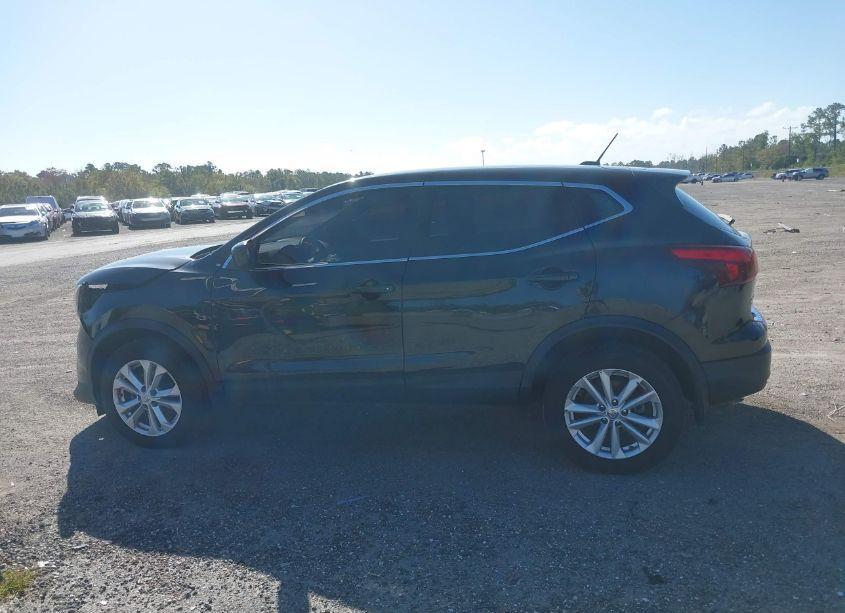 Photo 14 of 2018 Nissan Rogue SPORT S (VIN JN1BJ1CR3JW267396)