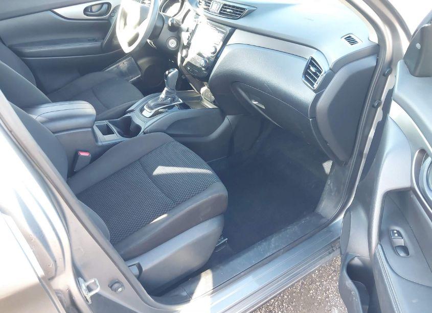 Photo 5 of 2019 Nissan Rogue SPORT S (VIN JN1BJ1CR3KW337724)