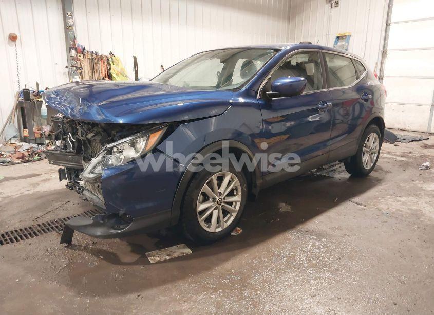 Photo 2 of 2019 Nissan Rogue SPORT S (VIN JN1BJ1CR3KW340350)