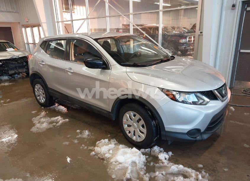 2019 Nissan Rogue SPORT S (VIN JN1BJ1CR3KW345435) main photo
