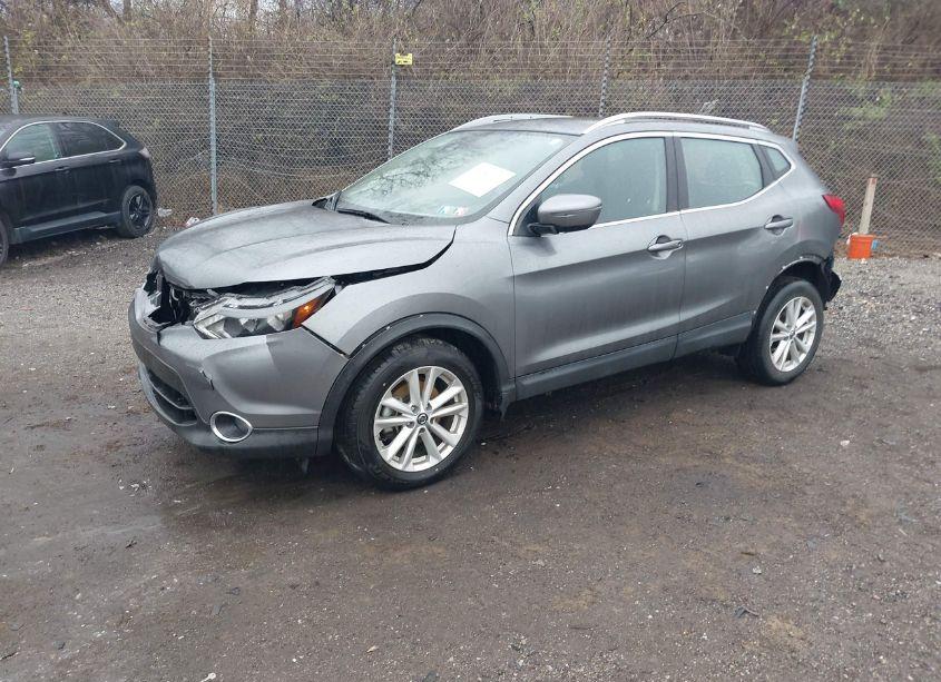 Photo 2 of 2019 Nissan Rogue SPORT SV (VIN JN1BJ1CR3KW630958)