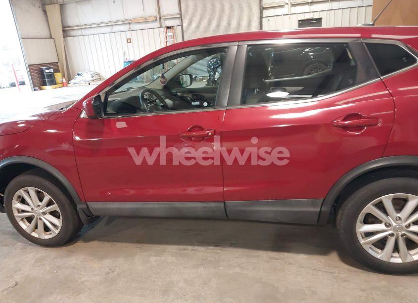 Photo 14 of 2017 Nissan Rogue SPORT S (VIN JN1BJ1CR4HW102659)