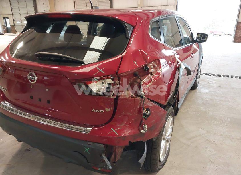 Photo 6 of 2017 Nissan Rogue SPORT S (VIN JN1BJ1CR4HW102659)