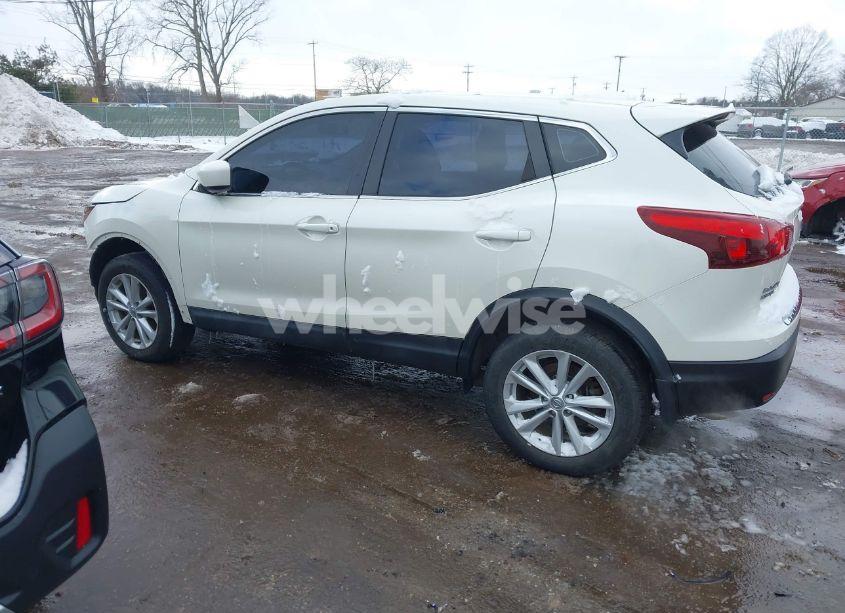 Photo 14 of 2017 Nissan Rogue SPORT S (VIN JN1BJ1CR4HW102872)
