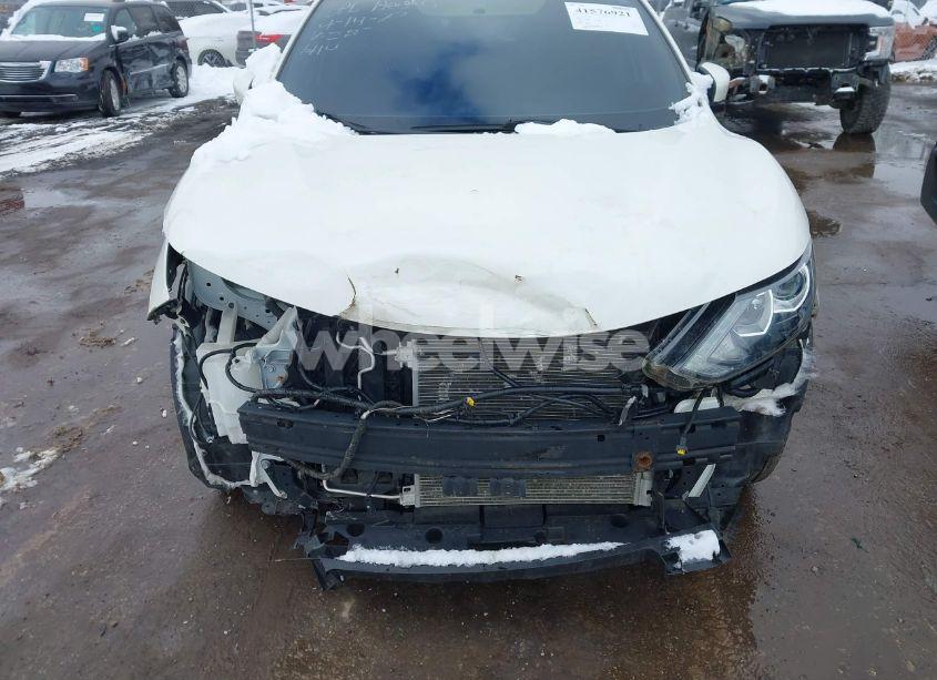 Photo 6 of 2017 Nissan Rogue SPORT S (VIN JN1BJ1CR4HW102872)