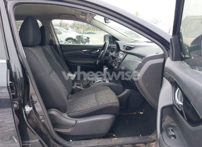 Photo 5 of 2017 Nissan Rogue SPORT SV (VIN JN1BJ1CR4HW103777)