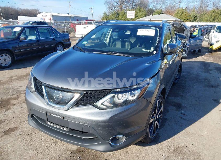 Photo 2 of 2017 Nissan Rogue SPORT SL (VIN JN1BJ1CR4HW106758)