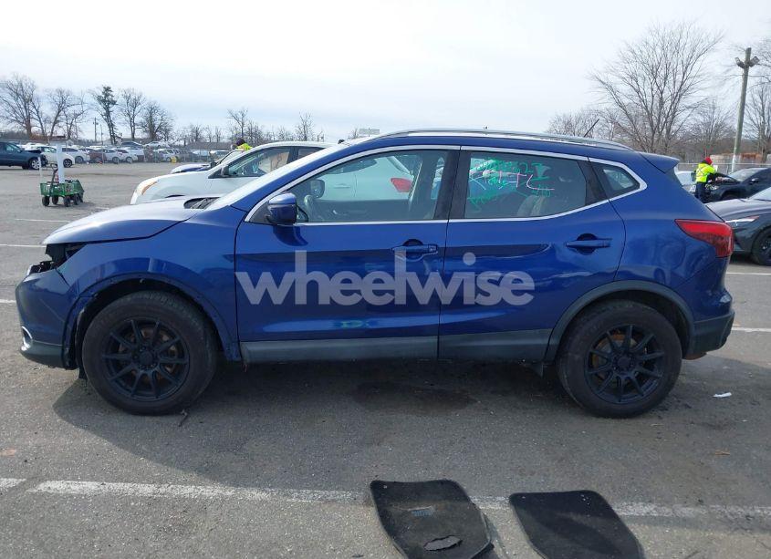 Photo 14 of 2017 Nissan Rogue SPORT SV (VIN JN1BJ1CR4HW106839)