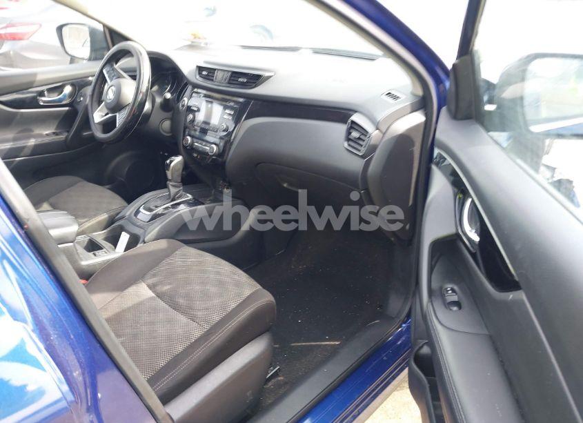 Photo 5 of 2017 Nissan Rogue SPORT SV (VIN JN1BJ1CR4HW106839)