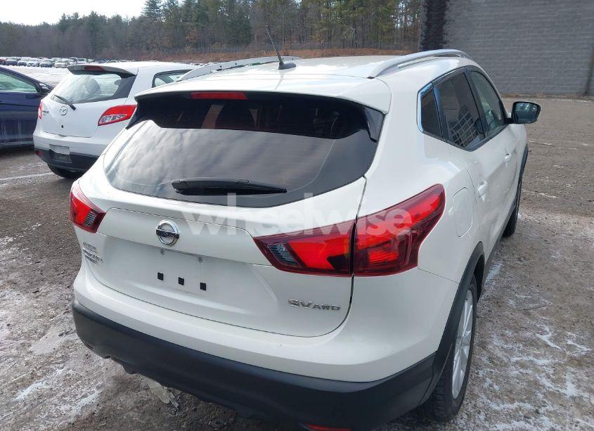 Photo 4 of 2017 Nissan Rogue SPORT SV (VIN JN1BJ1CR4HW122099)