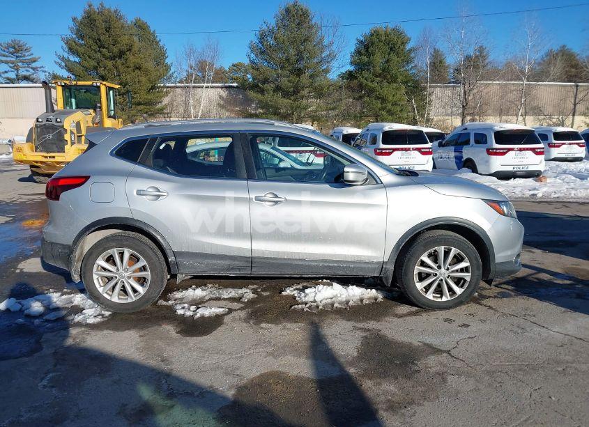 Photo 13 of 2017 Nissan Rogue SPORT SV (VIN JN1BJ1CR4HW126640)