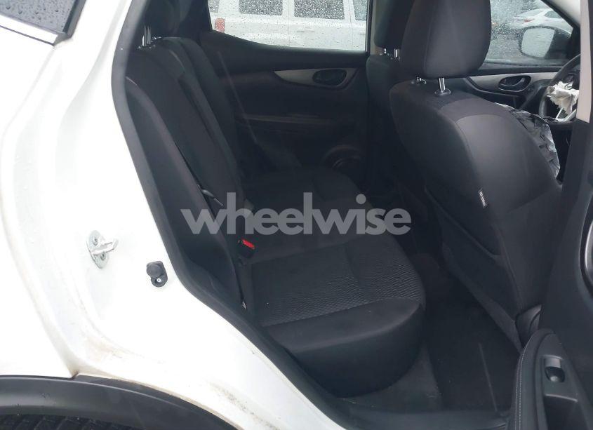 Photo 8 of 2017 Nissan Rogue SPORT S (VIN JN1BJ1CR4HW134205)