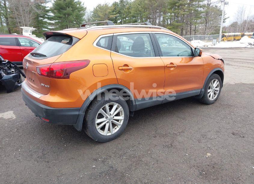 Photo 4 of 2017 Nissan Rogue SPORT SV (VIN JN1BJ1CR4HW136889)