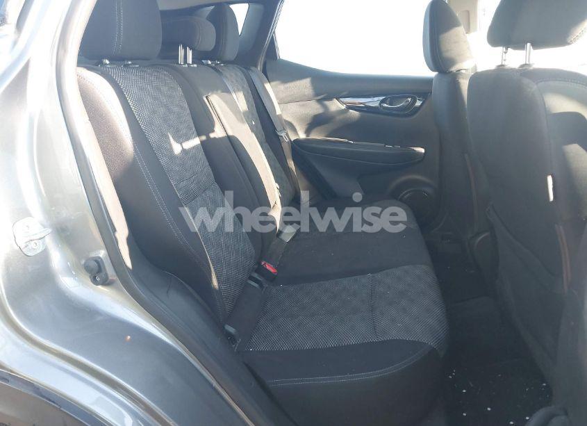 Photo 8 of 2017 Nissan Rogue SPORT SV (VIN JN1BJ1CR4HW137122)