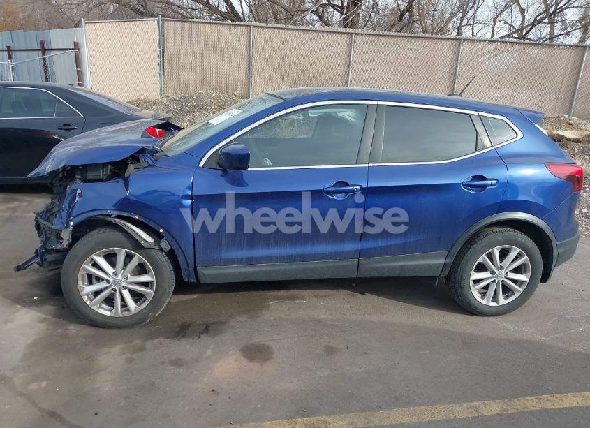 Photo 15 of 2018 Nissan Rogue SPORT S (VIN JN1BJ1CR4JW205828)