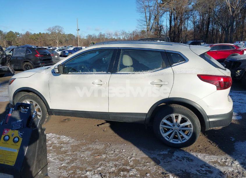 Photo 14 of 2018 Nissan Rogue SPORT SV (VIN JN1BJ1CR4JW251143)