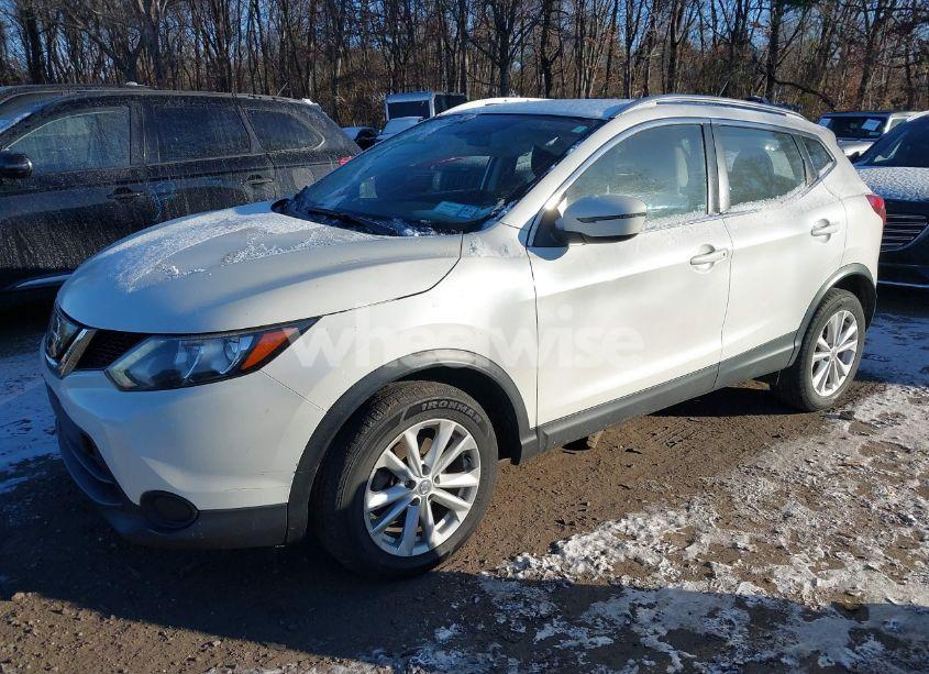 Photo 2 of 2018 Nissan Rogue SPORT SV (VIN JN1BJ1CR4JW251143)