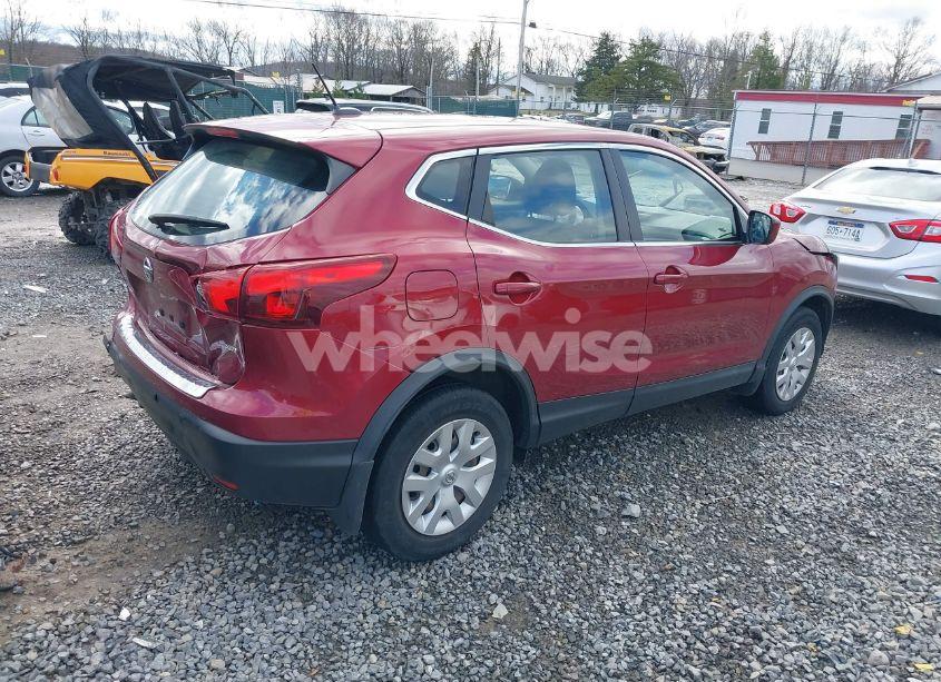 Photo 4 of 2019 Nissan Rogue SPORT S (VIN JN1BJ1CR4KW331916)