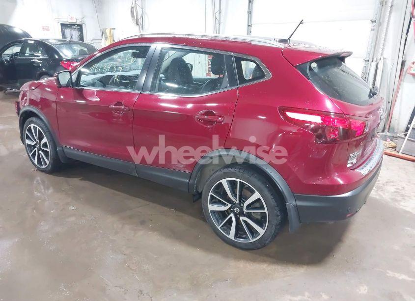 Photo 3 of 2019 Nissan Rogue SPORT SL (VIN JN1BJ1CR4KW332824)