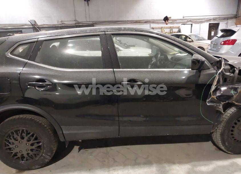 Photo 13 of 2019 Nissan Rogue SPORT S (VIN JN1BJ1CR4KW336503)