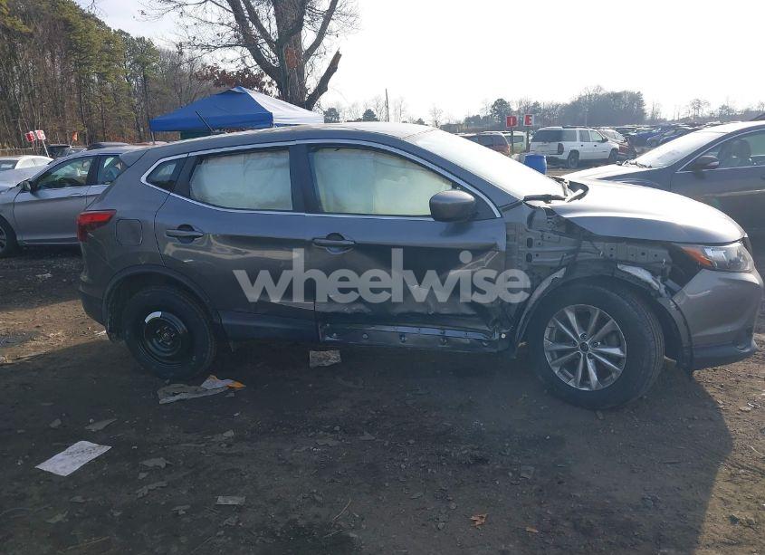 Photo 13 of 2019 Nissan Rogue SPORT S (VIN JN1BJ1CR4KW340146)