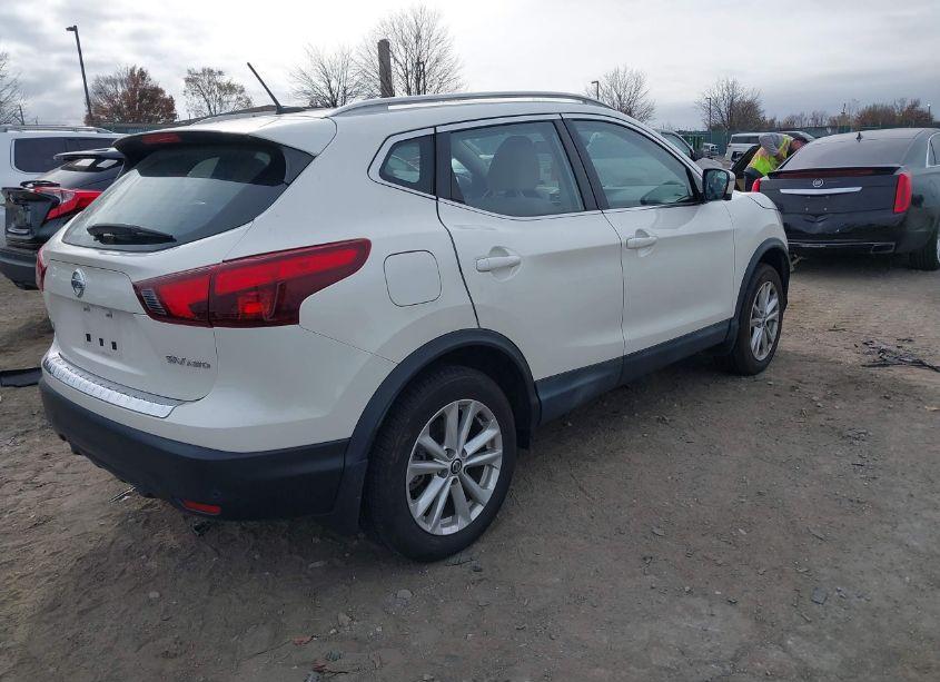 Photo 4 of 2019 Nissan Rogue SPORT SV (VIN JN1BJ1CR4KW341281)