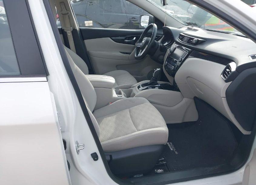 Photo 5 of 2019 Nissan Rogue SPORT SV (VIN JN1BJ1CR4KW341281)