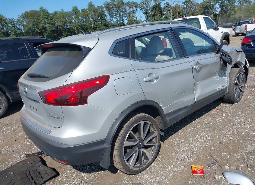 Photo 4 of 2019 Nissan Rogue SPORT SL (VIN JN1BJ1CR4KW622044)