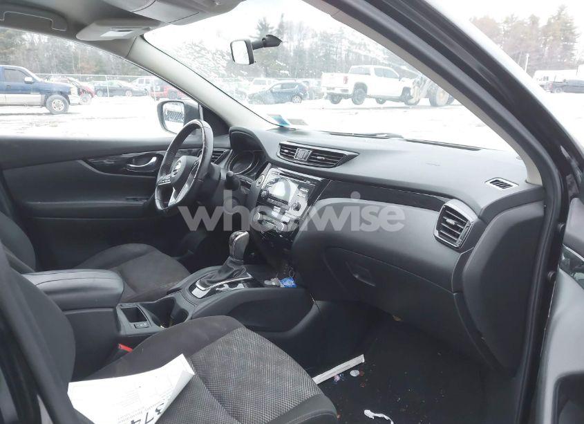 Photo 5 of 2017 Nissan Rogue SPORT SV (VIN JN1BJ1CR5HW109748)