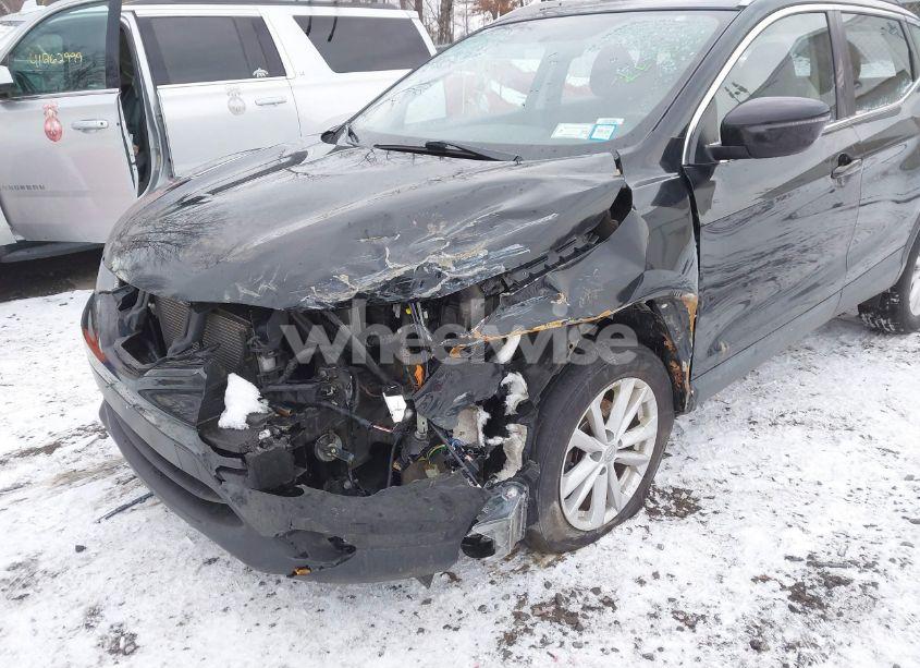 Photo 6 of 2017 Nissan Rogue SPORT SV (VIN JN1BJ1CR5HW109748)