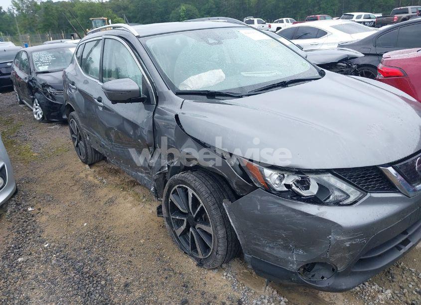 Photo 6 of 2017 Nissan Rogue SPORT SL (VIN JN1BJ1CR5HW110298)