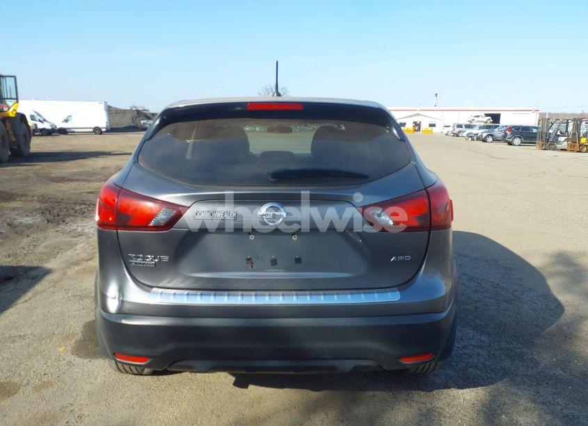 Photo 16 of 2017 Nissan Rogue SPORT S (VIN JN1BJ1CR5HW117297)