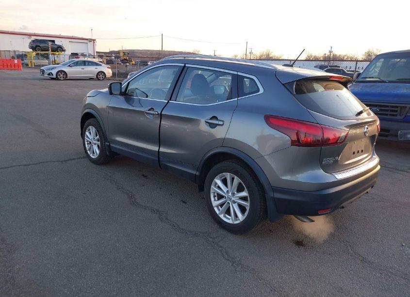 Photo 3 of 2017 Nissan Rogue SPORT SV (VIN JN1BJ1CR5HW122046)