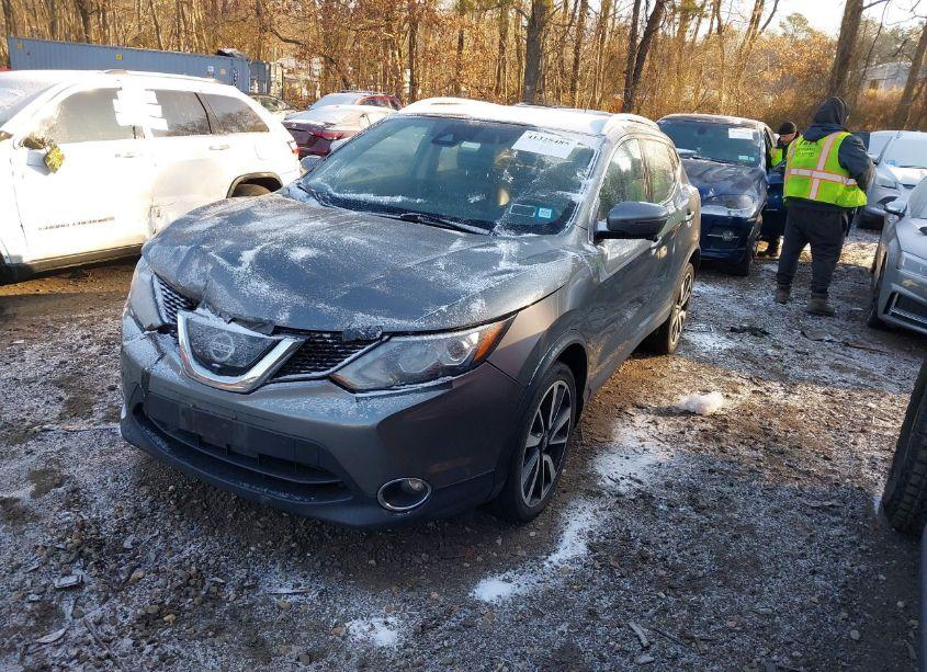 Photo 2 of 2017 Nissan Rogue SPORT SL (VIN JN1BJ1CR5HW127392)