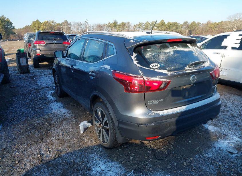 Photo 3 of 2017 Nissan Rogue SPORT SL (VIN JN1BJ1CR5HW127392)