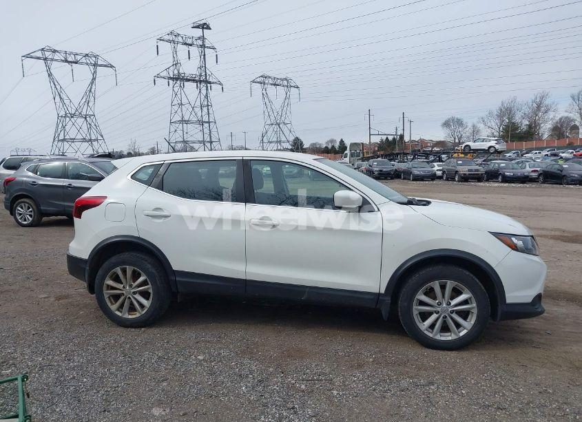 Photo 13 of 2017 Nissan Rogue SPORT S (VIN JN1BJ1CR5HW133550)