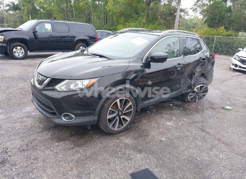 Photo 2 of 2017 Nissan Rogue SPORT SL (VIN JN1BJ1CR5HW140854)