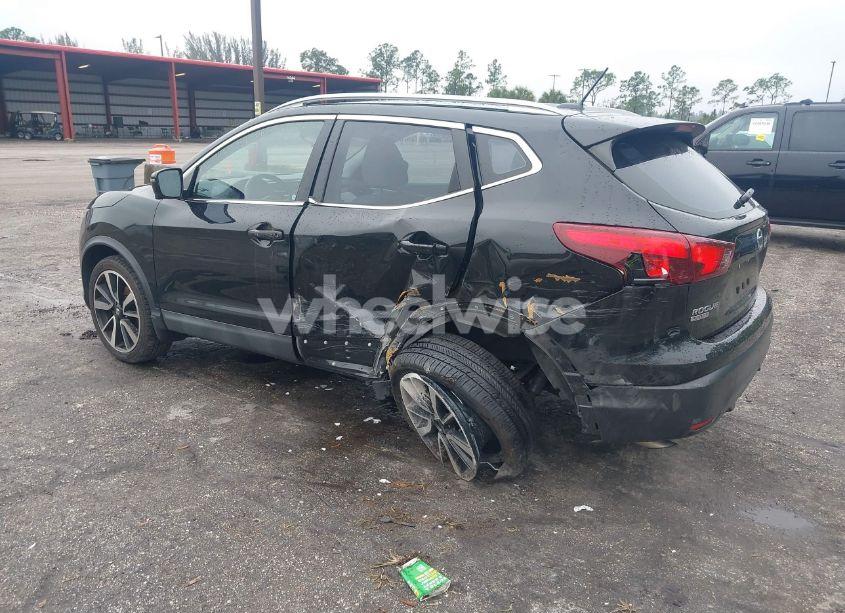 Photo 3 of 2017 Nissan Rogue SPORT SL (VIN JN1BJ1CR5HW140854)