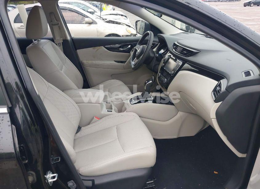 Photo 5 of 2017 Nissan Rogue SPORT SL (VIN JN1BJ1CR5HW140854)