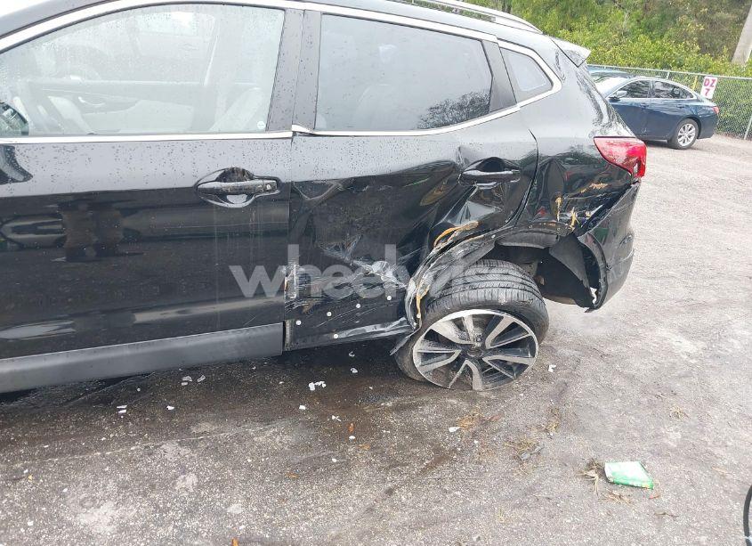 Photo 6 of 2017 Nissan Rogue SPORT SL (VIN JN1BJ1CR5HW140854)