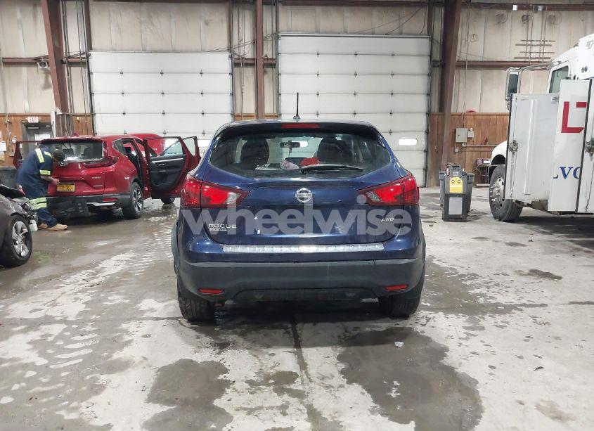 Photo 16 of 2018 Nissan Rogue SPORT S (VIN JN1BJ1CR5JW201304)