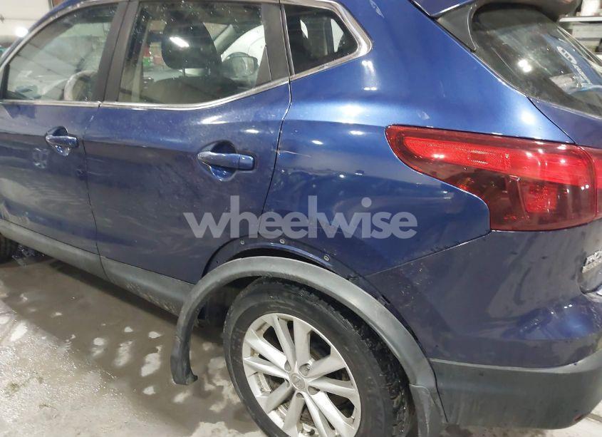 Photo 19 of 2018 Nissan Rogue SPORT S (VIN JN1BJ1CR5JW201304)