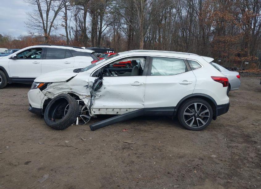 Photo 13 of 2018 Nissan Rogue SPORT SL (VIN JN1BJ1CR5JW204915)