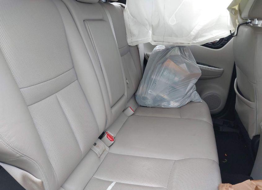 Photo 8 of 2018 Nissan Rogue SPORT SL (VIN JN1BJ1CR5JW204915)