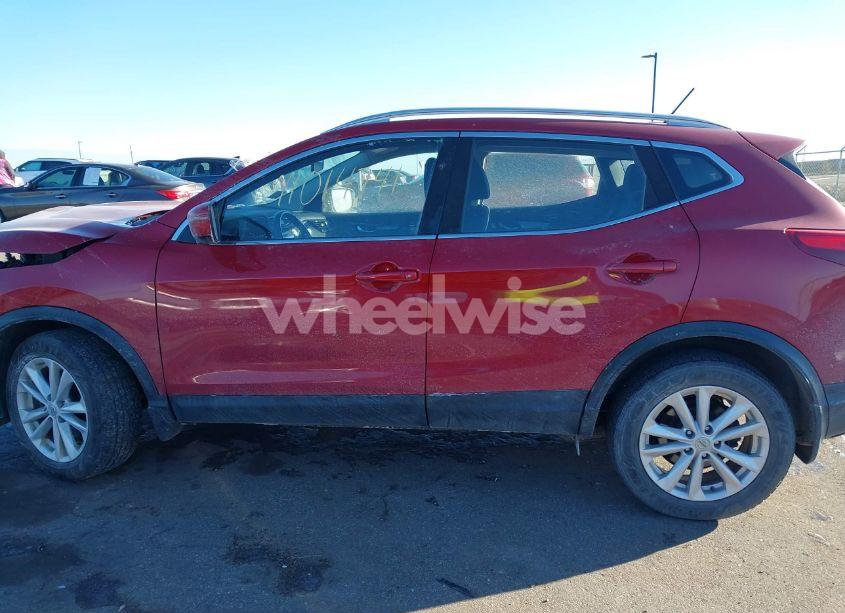 Photo 14 of 2018 Nissan Rogue SPORT SV (VIN JN1BJ1CR5JW208690)