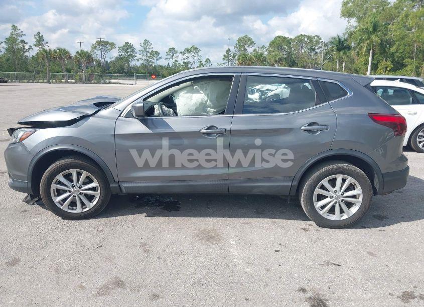 Photo 14 of 2018 Nissan Rogue SPORT S (VIN JN1BJ1CR5JW251619)