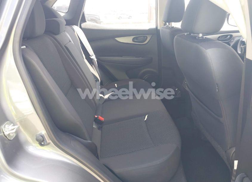 Photo 8 of 2018 Nissan Rogue SPORT S (VIN JN1BJ1CR5JW251619)